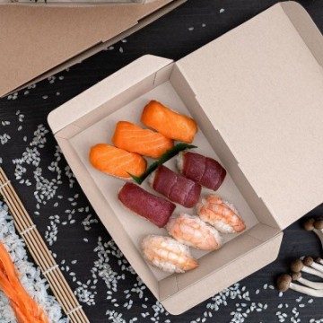 Lunch box sushi